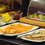 酒店 Skyhotelgwarna 4*