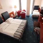 Skyhotelgwarna
