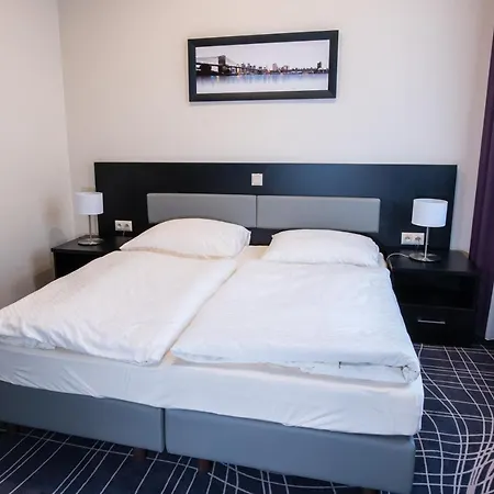 Szálloda Skyhotelgwarna 4*
