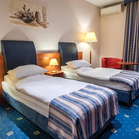 Szálloda Skyhotelgwarna 4*