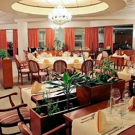 Skyhotelgwarna Legnica