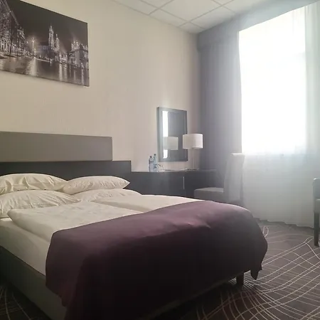 Skyhotelgwarna 4* 웨그니차