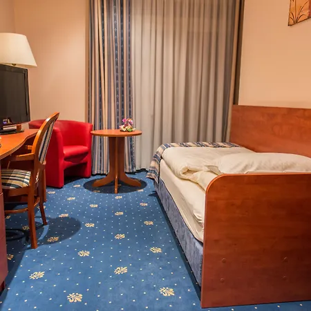 Skyhotelgwarna 4*