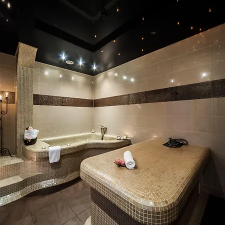 Skyhotelgwarna 4* Λέγκνικα