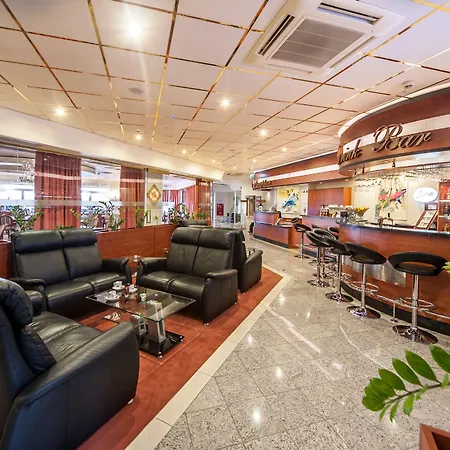 Szálloda Skyhotelgwarna 4*