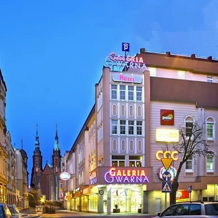 Szálloda Skyhotelgwarna 4*