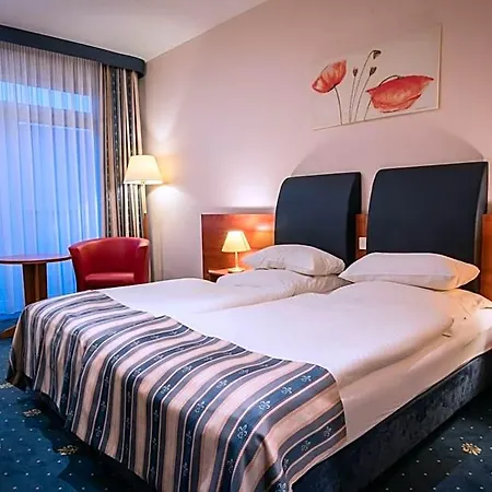 Skyhotelgwarna 4* Legnica