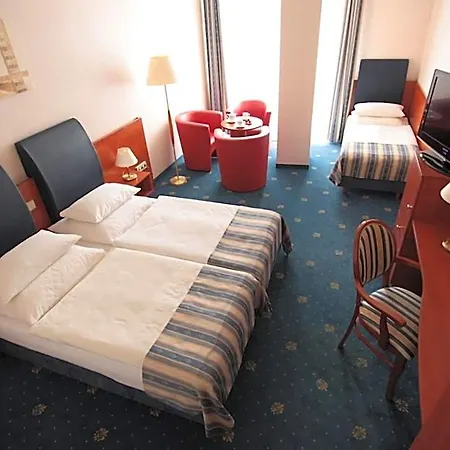 Hotel Skyhotelgwarna 4*
