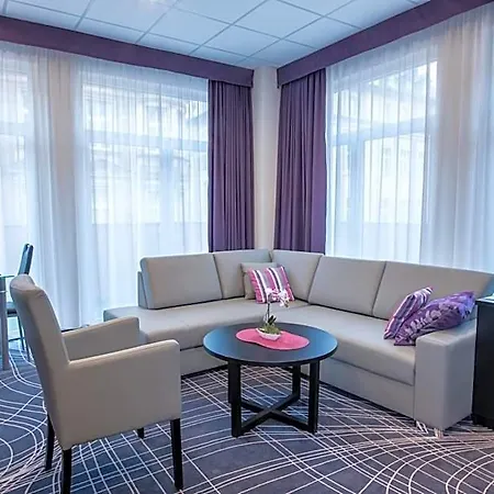 Skyhotelgwarna 4*