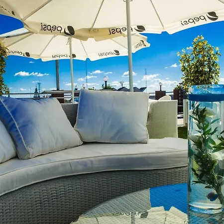 Skyhotelgwarna 4* Λέγκνικα