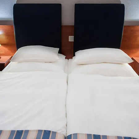 Otel Skyhotelgwarna 4*