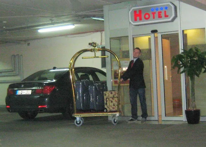 Skyhotelgwarna ホテル レグニツァ