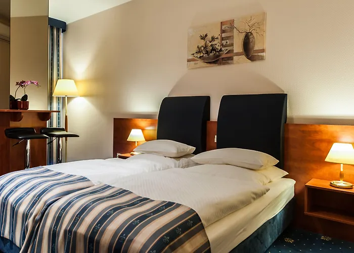 Skyhotelgwarna 4* Legnica