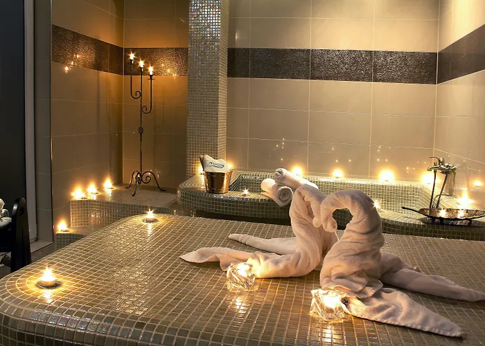 Hotel Skyhotelgwarna Legnica