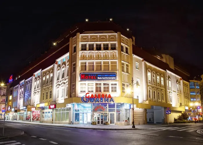 Skyhotelgwarna 4* Legnica